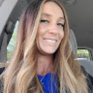 Meet your Posher, Dee